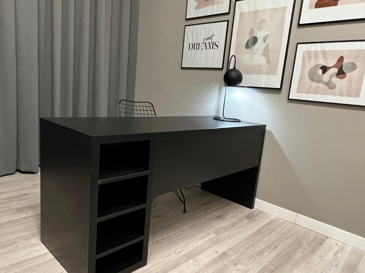 Four Bedroom Apartment, Old Town Bucharest Luaran gambar