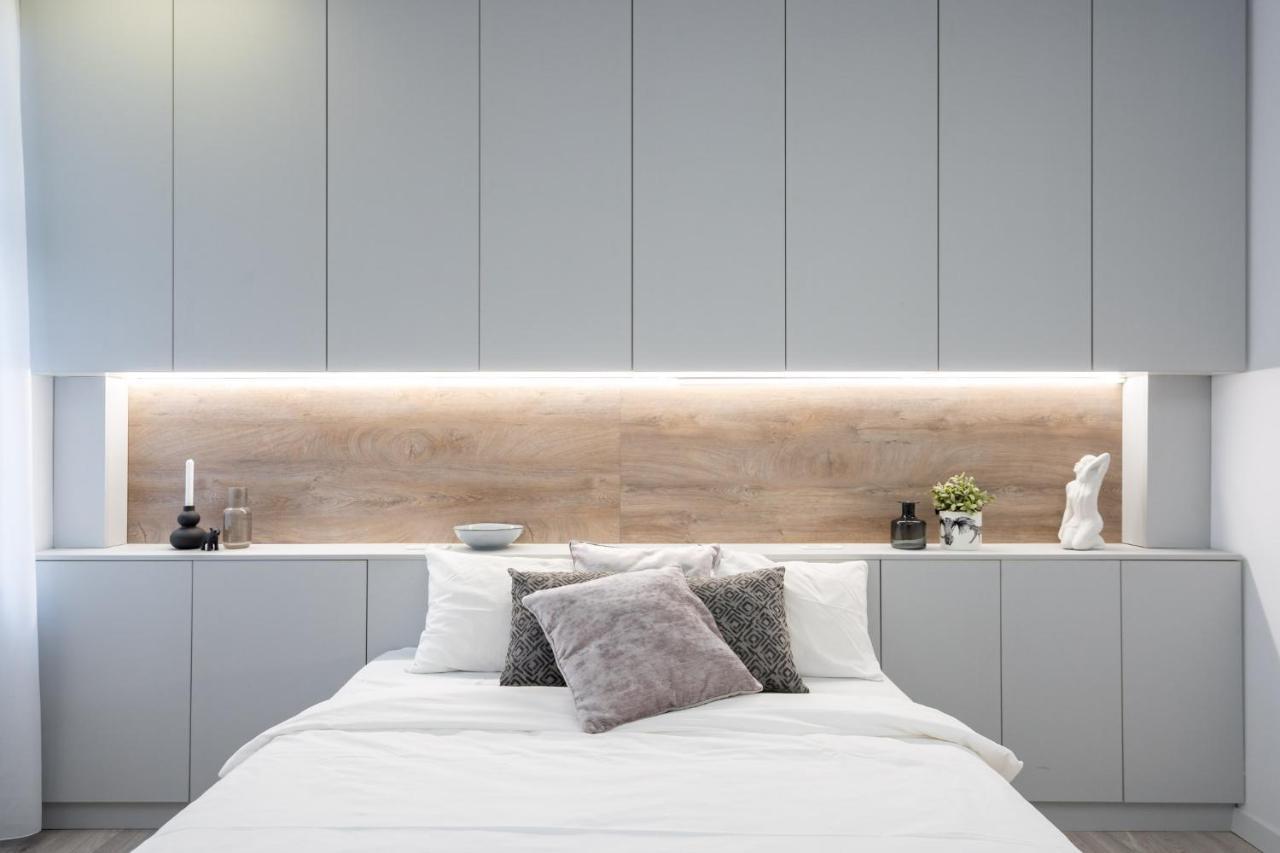 Four Bedroom Apartment, Old Town Bucharest Luaran gambar